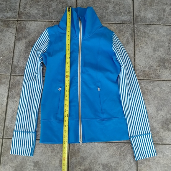 Lululemon daily yoga jacket size 6 - Picture 2 of 8